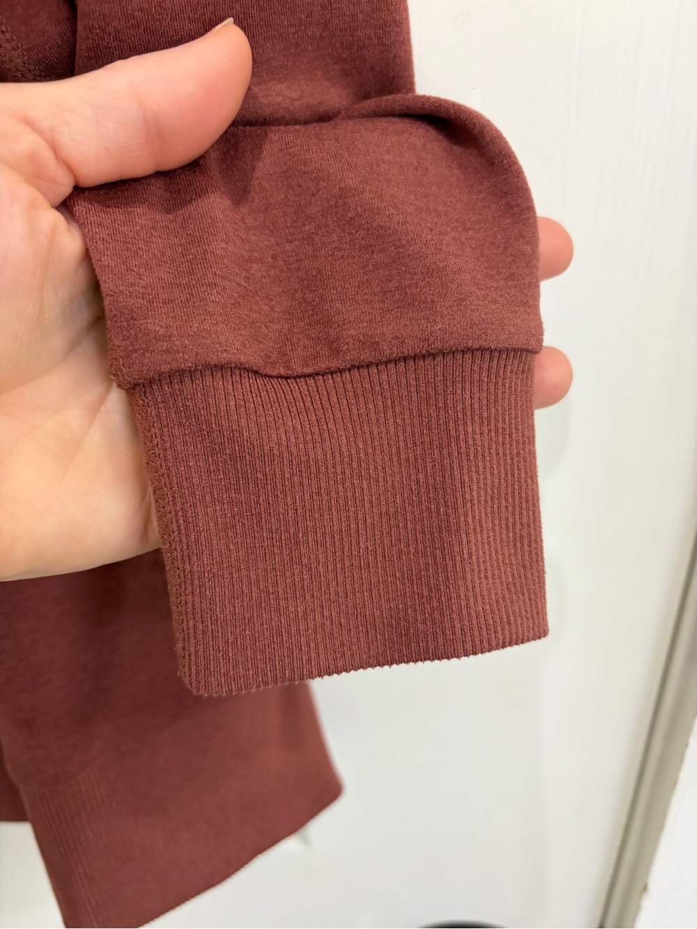 Vuori Women’s Halo Crewneck pullover, Small, Rosewood - Picture 11 of 16